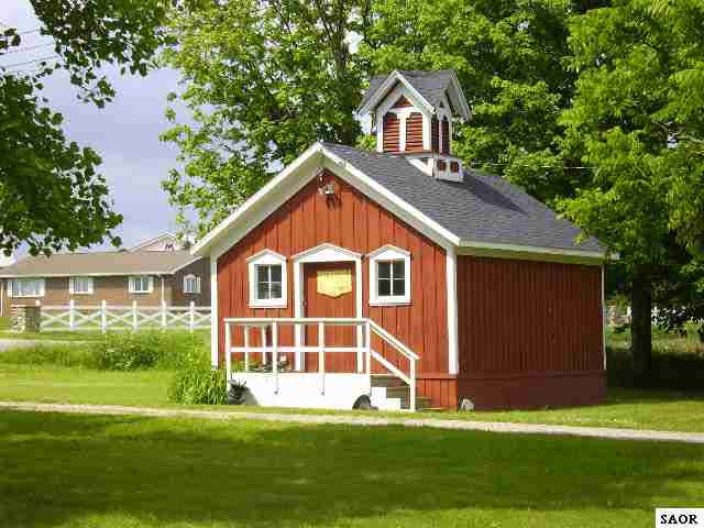 9350 West Hibbard Road Ovid, MI 48866 - Photo 4 of 6 40501-3.JPG