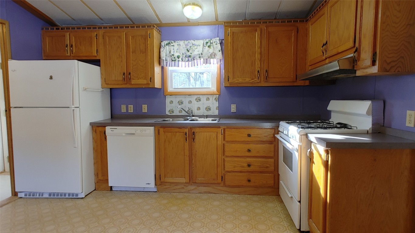 295 Stein Road Greene, NY 13746 - Photo 7 of 16