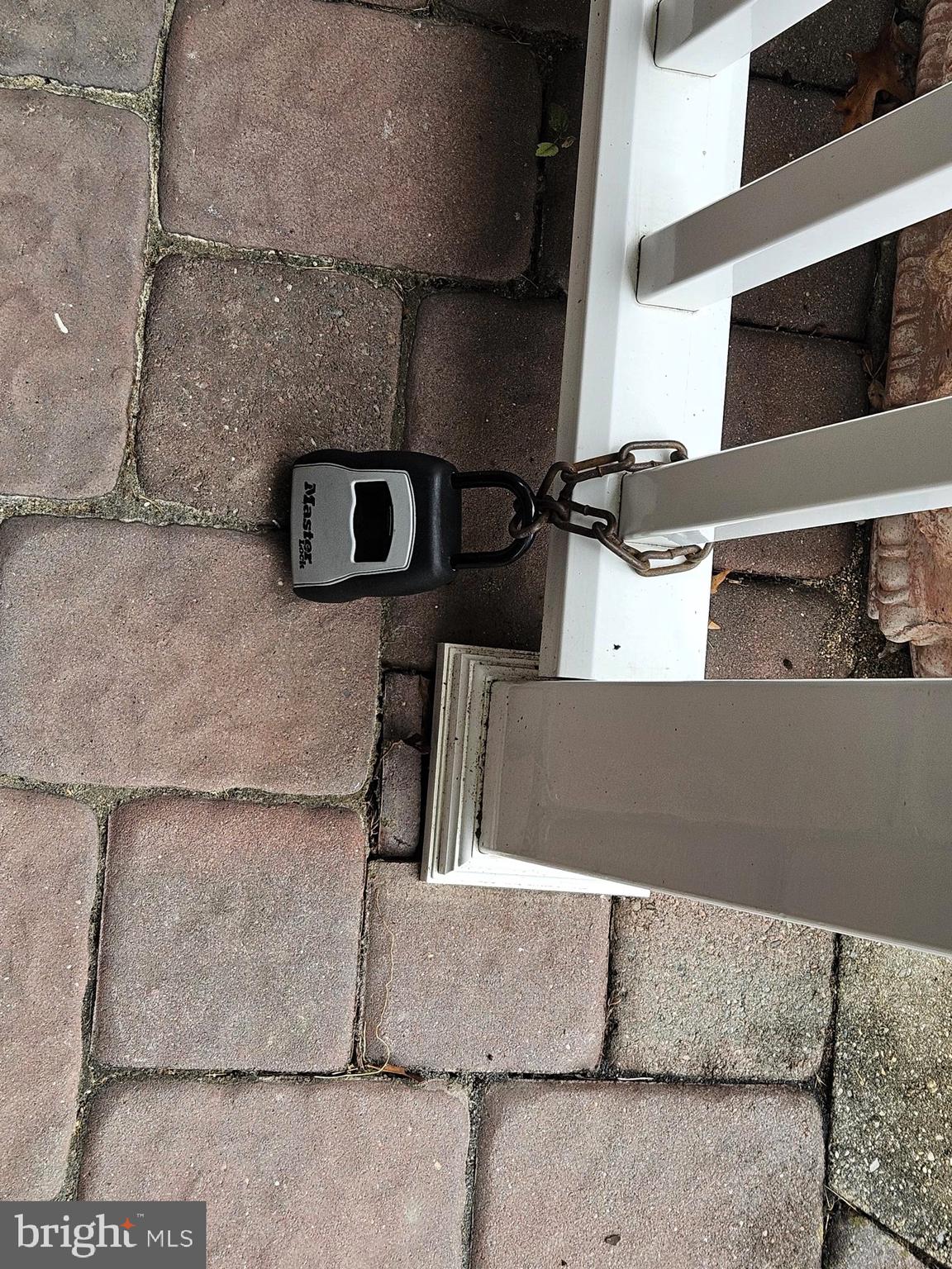 145 West Rutherford Drive Newark, DE 19713 - Photo 50 of 50 Lockbox front porch at railing