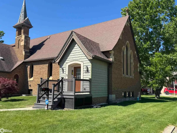 $209,000 | 600 West Adams Street, Unit A, Creston, IA 50801