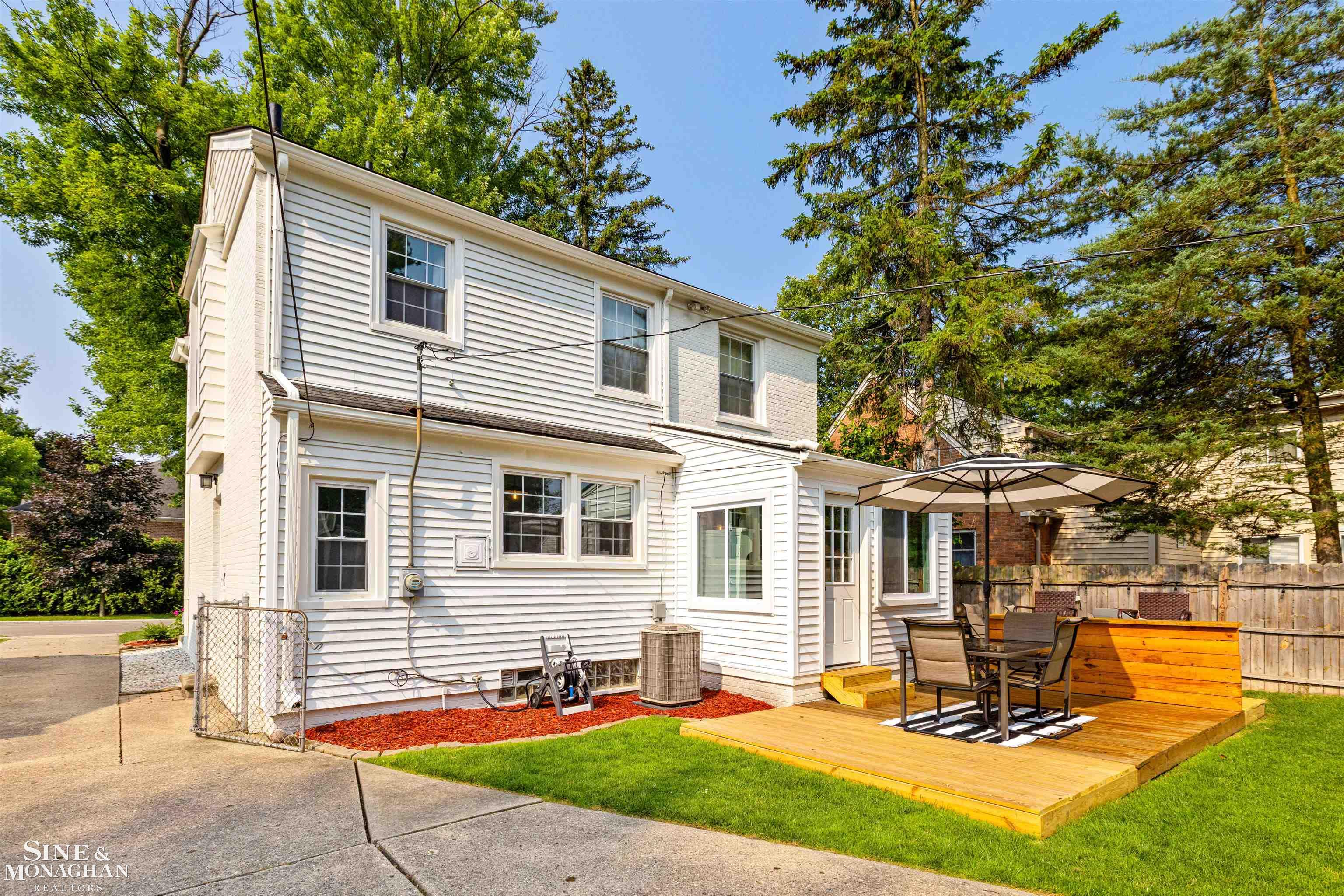 252 Kerby Road Grosse Pointe Farms, MI 48236 - Photo 33 of 40