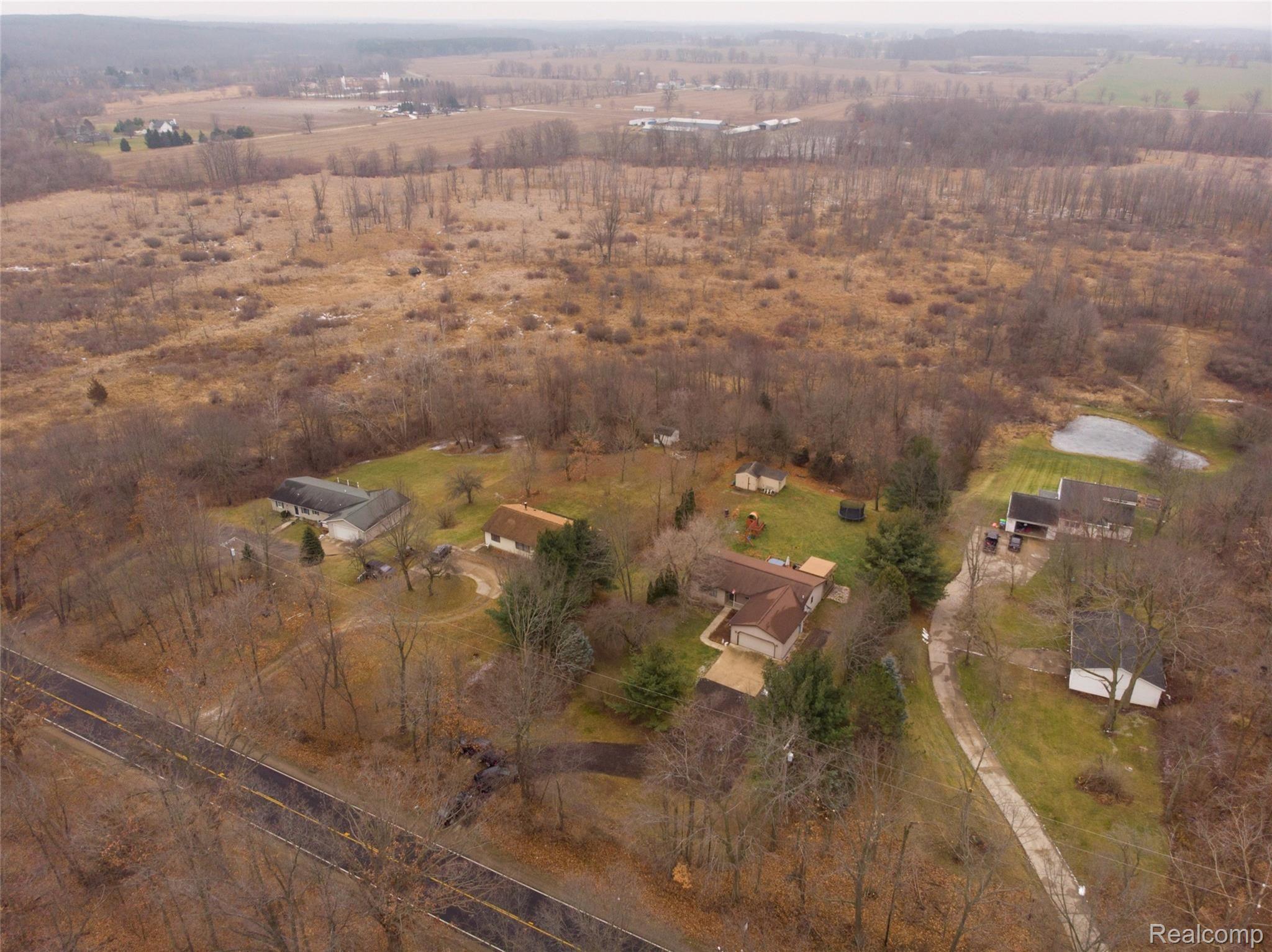 5049 Mason Road Howell, MI 48843 - Photo 37 of 42 IMG-0498.jpg