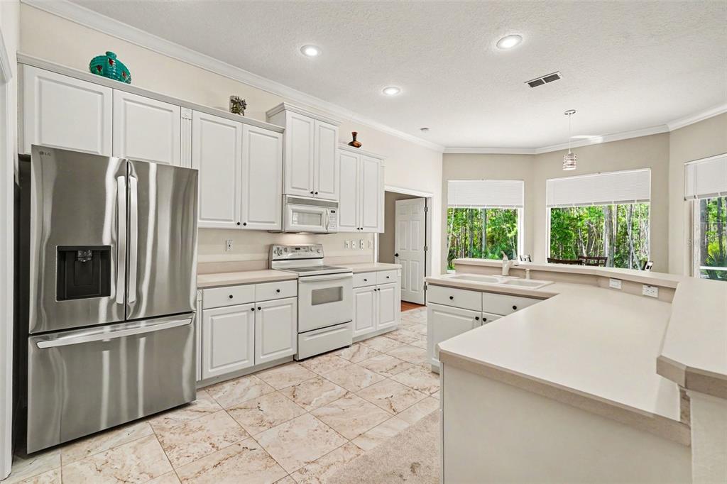 8689 Mississippi Run Weeki Wachee, FL 34613 - Photo 11 of 38
