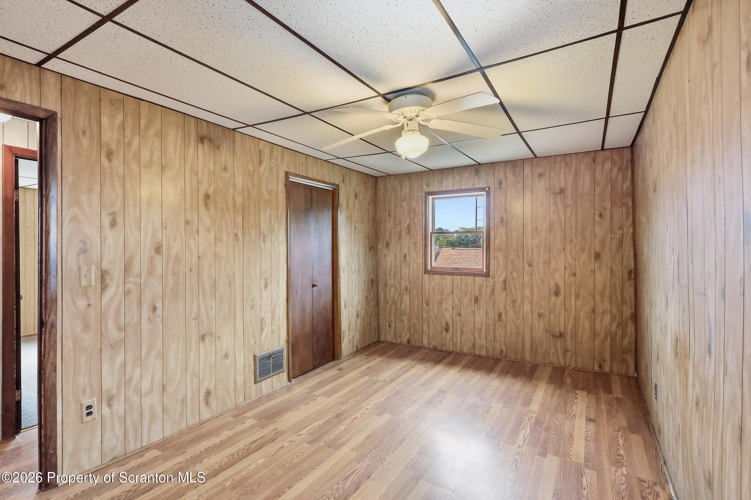 827 Spring Street Moosic, PA 18507 - Photo 21 of 41 29_827 spring26