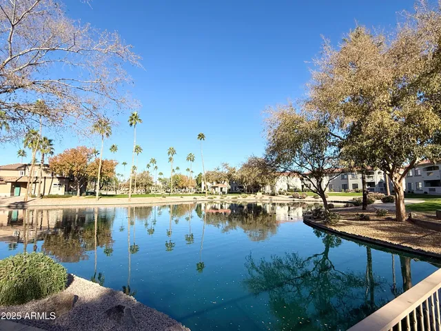 $2,095 | 6535 East Superstition Springs Boulevard, Unit 214, Mesa, AZ 85206