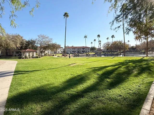 $2,095 | 6535 East Superstition Springs Boulevard, Unit 214, Mesa, AZ 85206