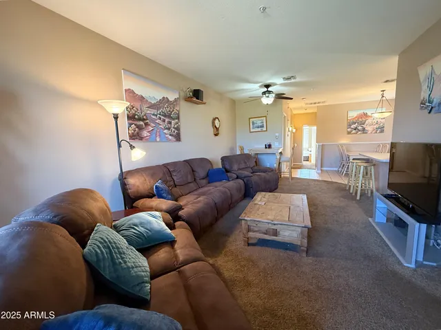 $2,095 | 6535 East Superstition Springs Boulevard, Unit 214, Mesa, AZ 85206