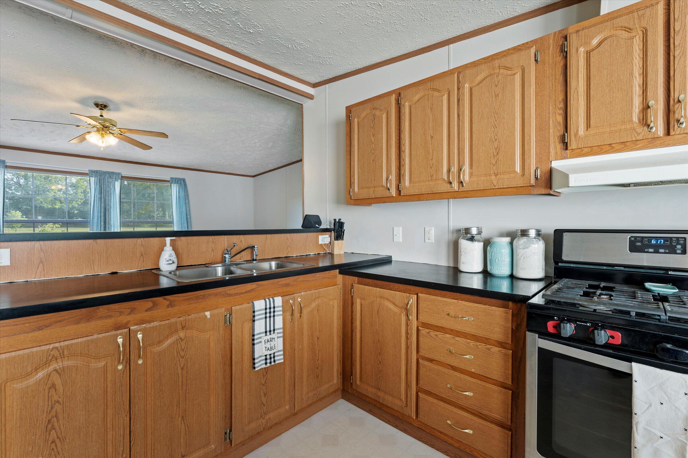 29782 Middle Crossing Road Dowagiac, MI 49047 - Photo 19 of 32 13-DSC03114