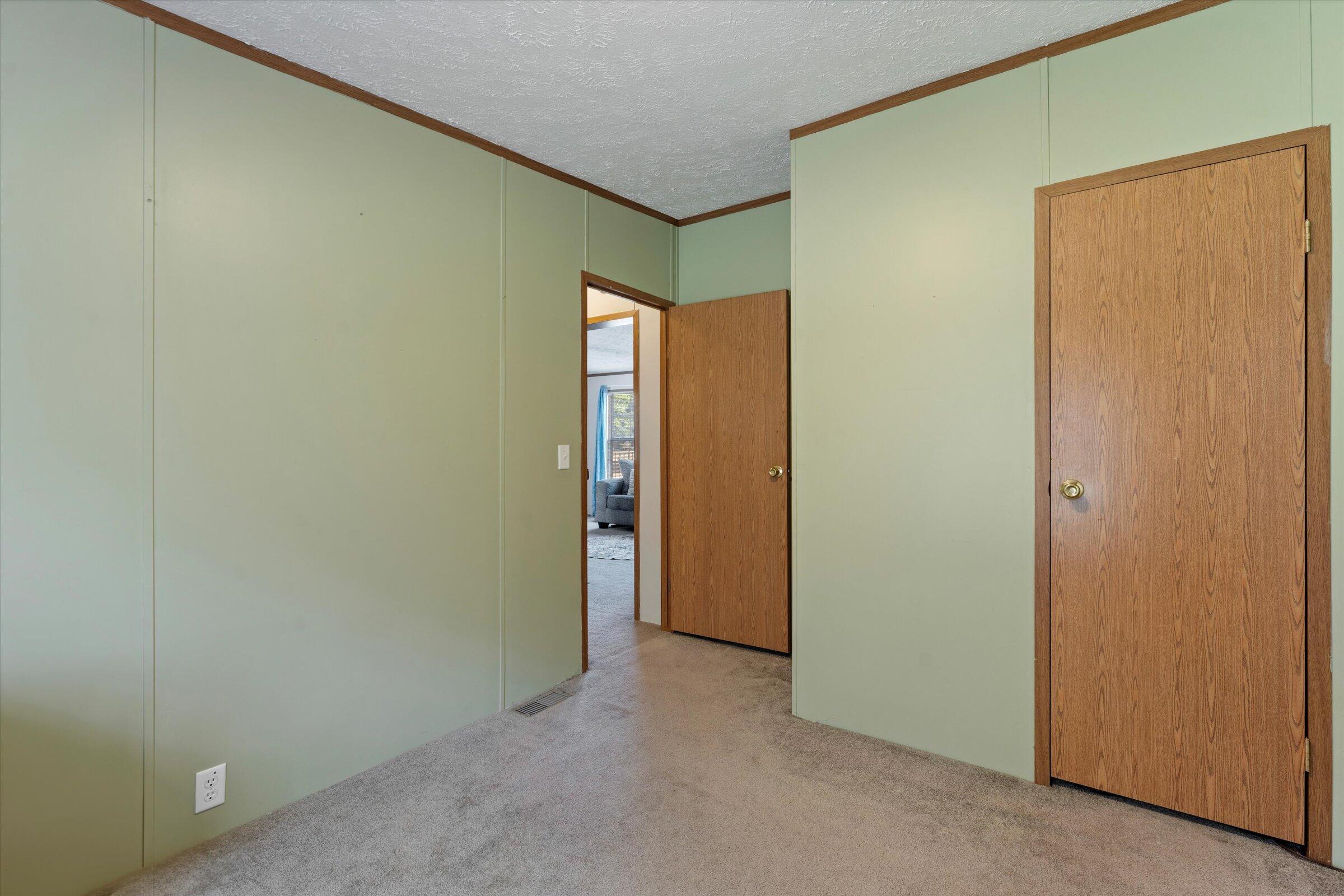 29782 Middle Crossing Road Dowagiac, MI 49047 - Photo 29 of 32 23-DSC03034