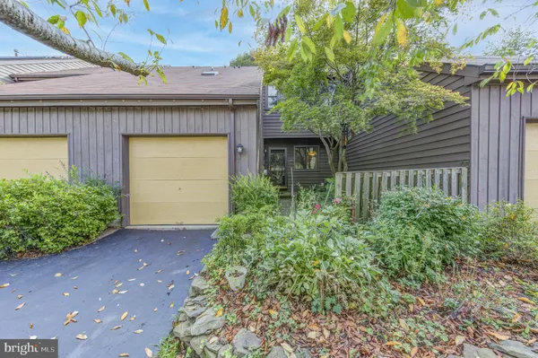 $389,900 | 20 Rebecca Court, Ewing, NJ 08628