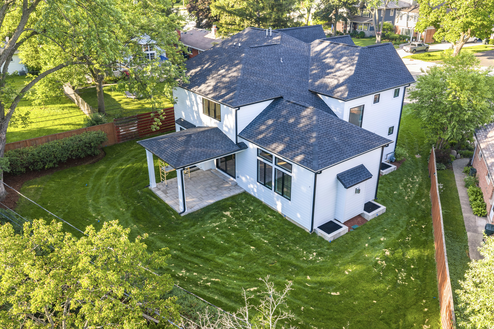 440 Briarhill Road Glenview, IL 60025 - Photo 2 of 19
