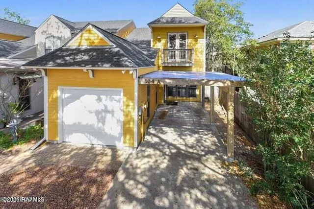 $2,250 | 104 Richardson Avenue, Unit A, Lafayette, LA 70503