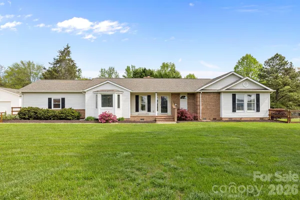 $425,000 | 1694 Highway 55 East, Clover, SC 29710