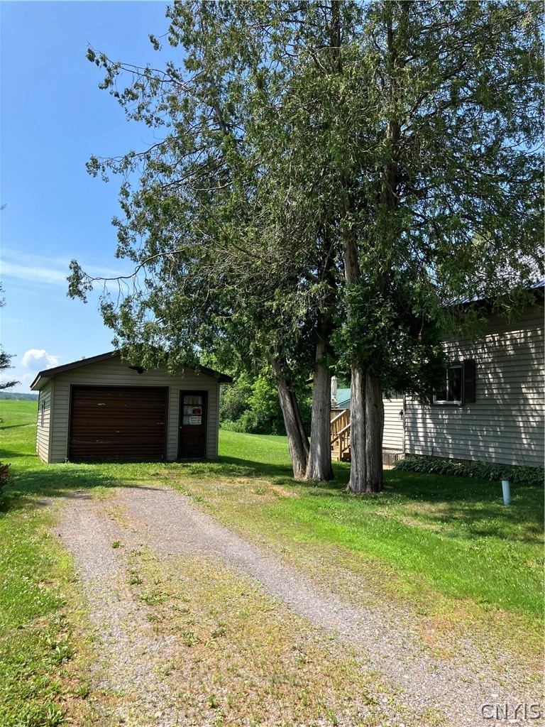9216 Fish Lane Road Marcy, NY 13403 - Photo 3 of 50