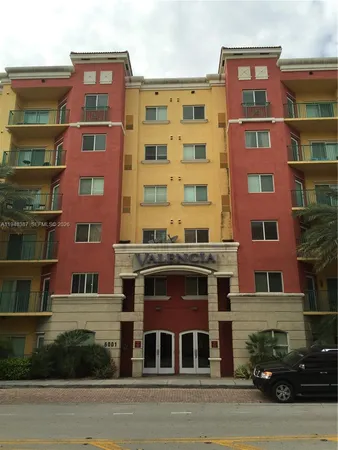 $300,000 | 6001 Southwest 70th Street, Unit 620, South Miami, FL 33143