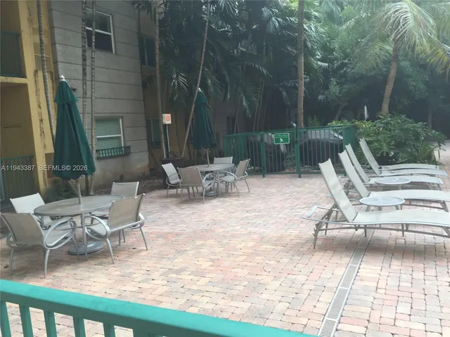 $330,000 | 6001 Southwest 70th Street, Unit 620, South Miami, FL 33143