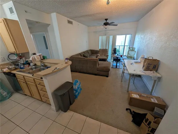 $300,000 | 6001 Southwest 70th Street, Unit 620, South Miami, FL 33143