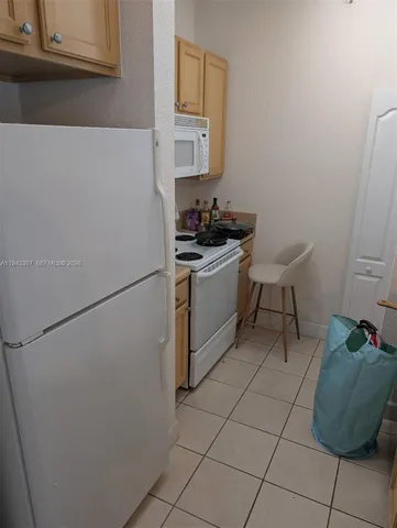 $330,000 | 6001 Southwest 70th Street, Unit 620, South Miami, FL 33143