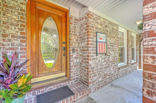 $432,000 | 129 Sycamore Drive, Summerville, SC 29485