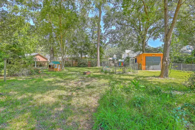 $432,000 | 129 Sycamore Drive, Summerville, SC 29485