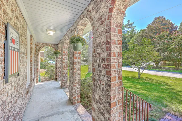 $432,000 | 129 Sycamore Drive, Summerville, SC 29485