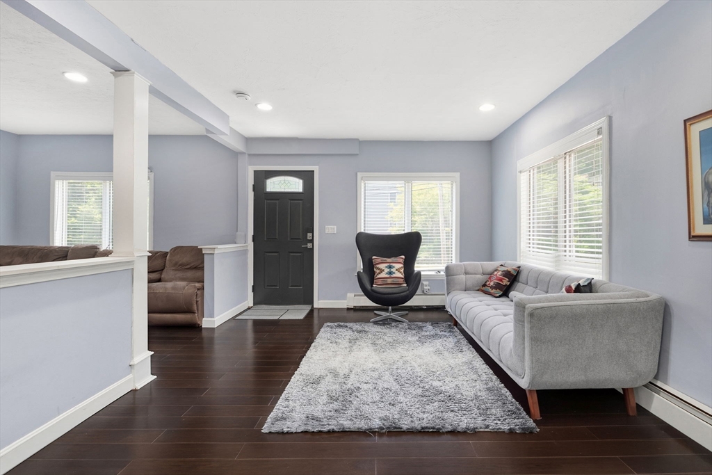 22 Cedar Street Wellesley, MA 02481 - Photo 4 of 37