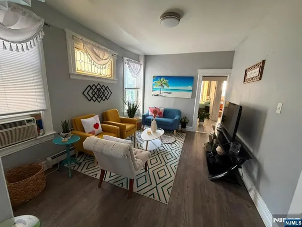 $2,250 | 37 Linden Avenue, Belleville, NJ 07109