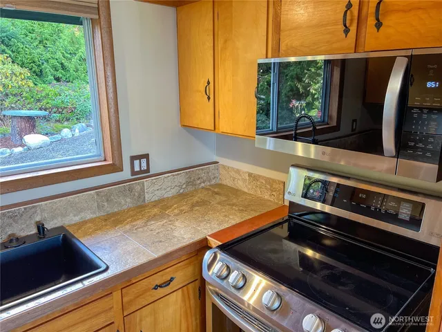 $650,000 | 30 Maple Drive, Port Townsend, WA 98368