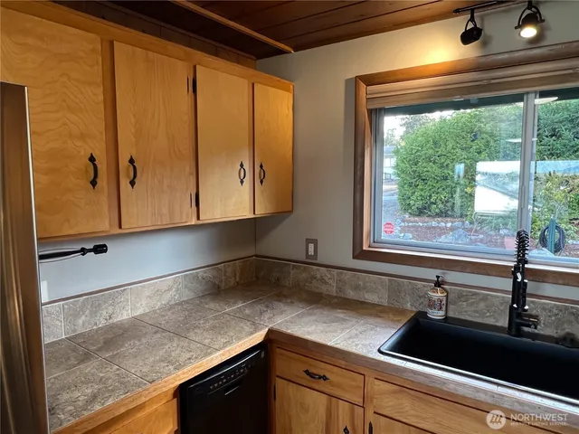 $650,000 | 30 Maple Drive, Port Townsend, WA 98368