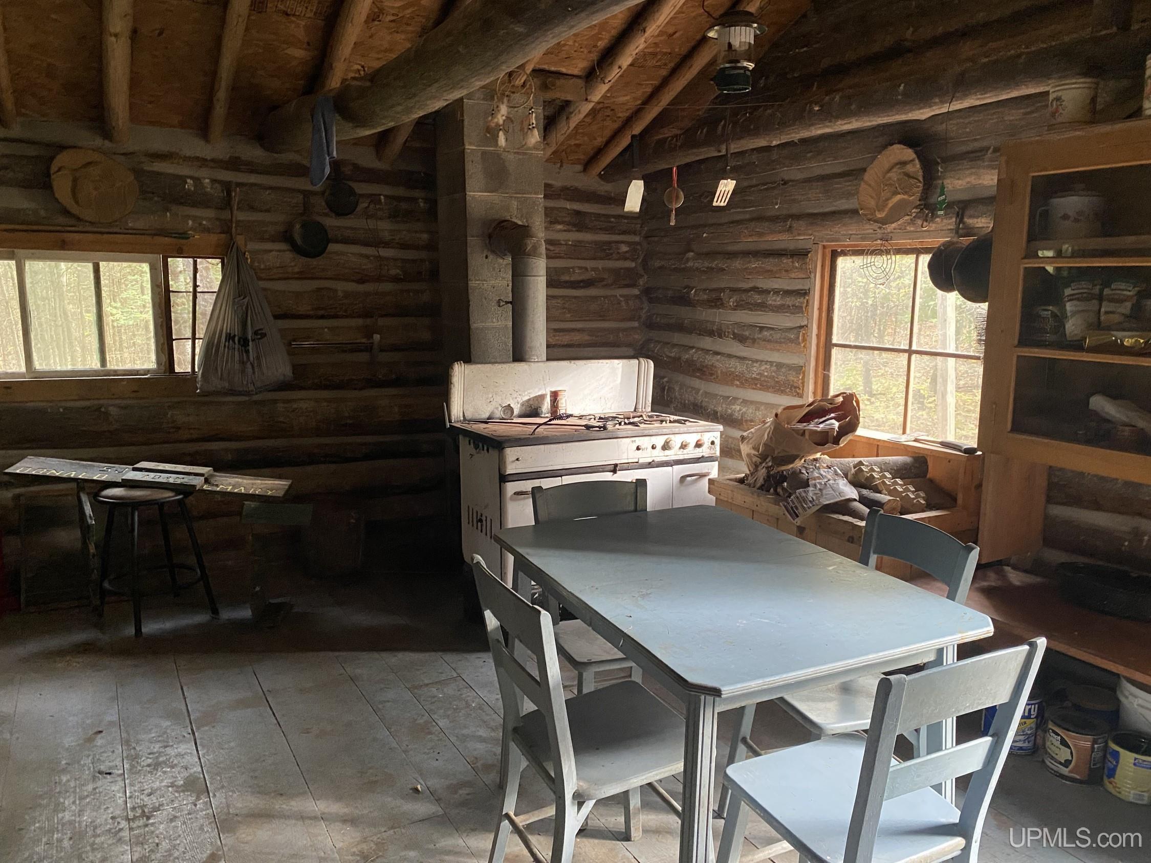 2926 Miller Road Homestead, WI 54121 - Photo 5 of 24