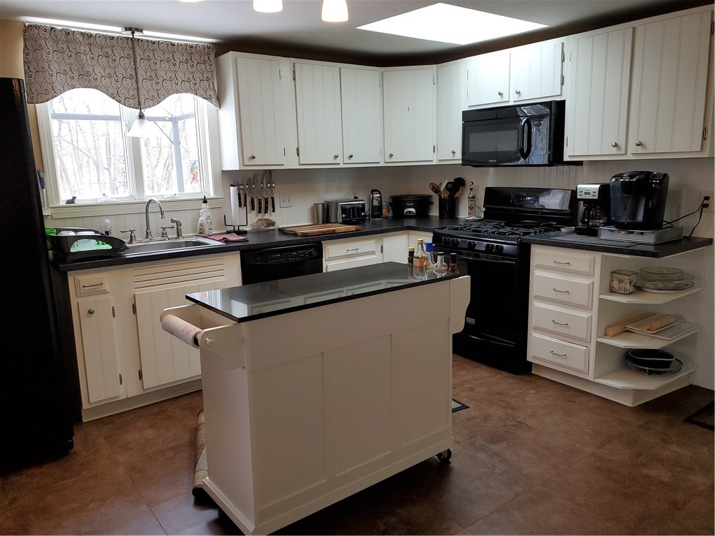 239 Summer Street Woonsocket, RI 02895 - Photo 4 of 32 Gallery Image 4