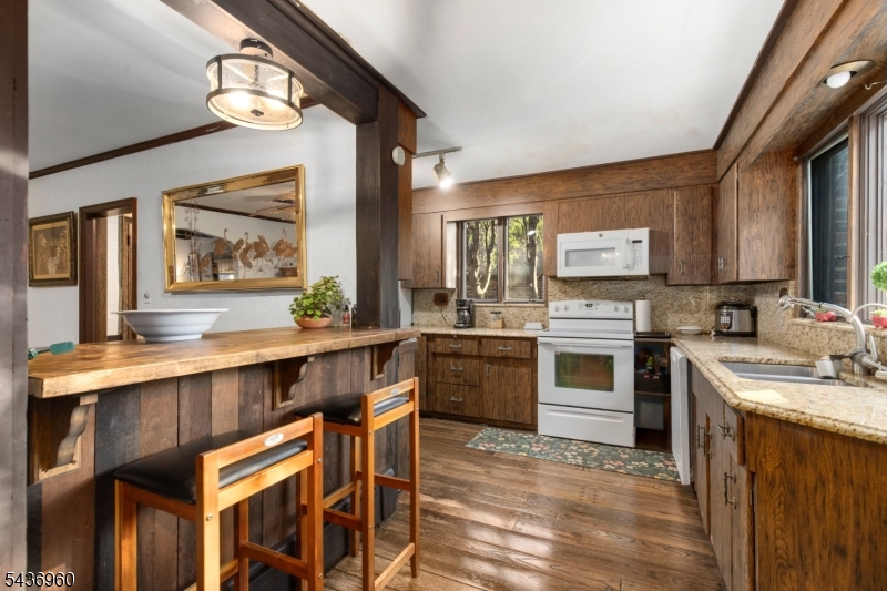 16 Summit Road Clifton, NJ 07012 - Photo 8 of 29