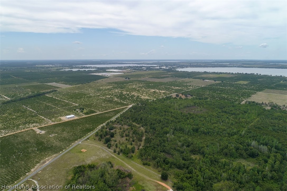 Old Avon Road Frostproof, FL 33843 - Photo 28 of 34 a view of an ocean and beach