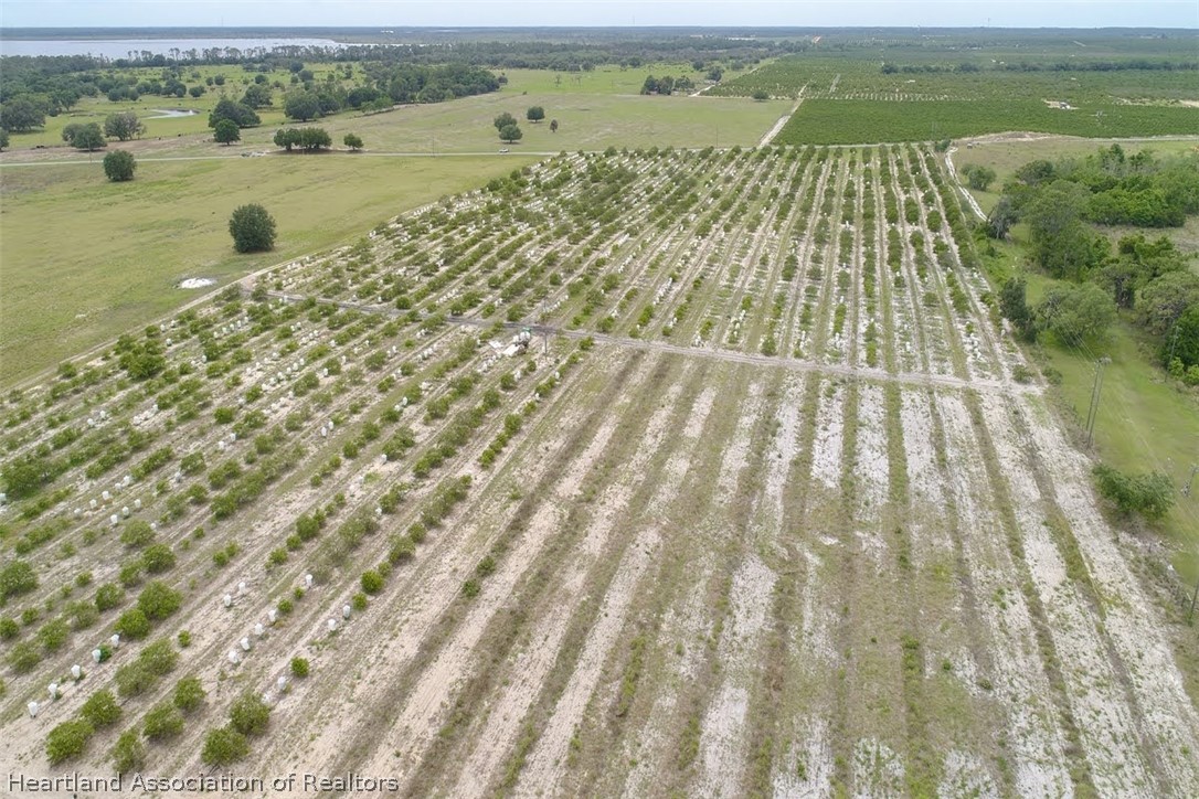 Old Avon Road Frostproof, FL 33843 - Photo 7 of 34