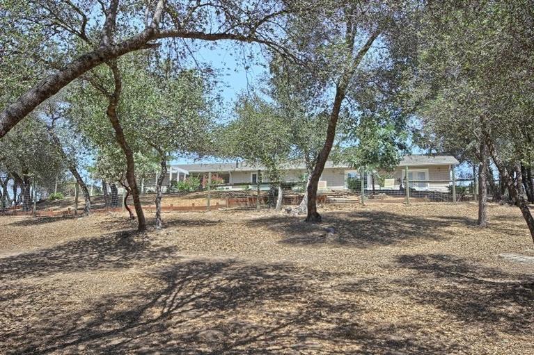 34376 Stone Ridge Lane Coarsegold, CA 93614 - Photo 14 of 35 Gallery Image 14