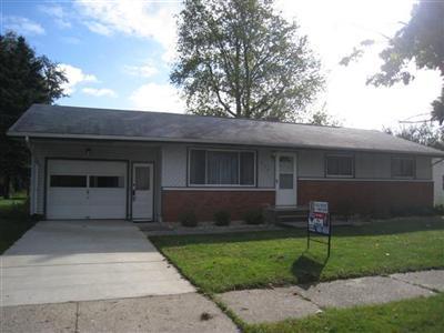 624 South Douglas Avenue Three Rivers, MI 49093 - Photo 1 of 21 Primary Photo
