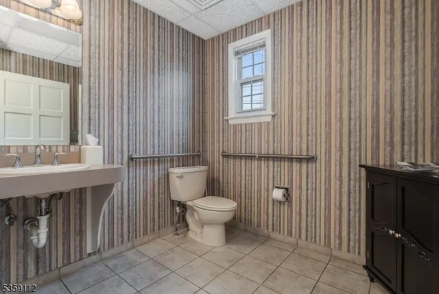 $800,000 | 16 Harrison Street, Clinton, NJ 08809