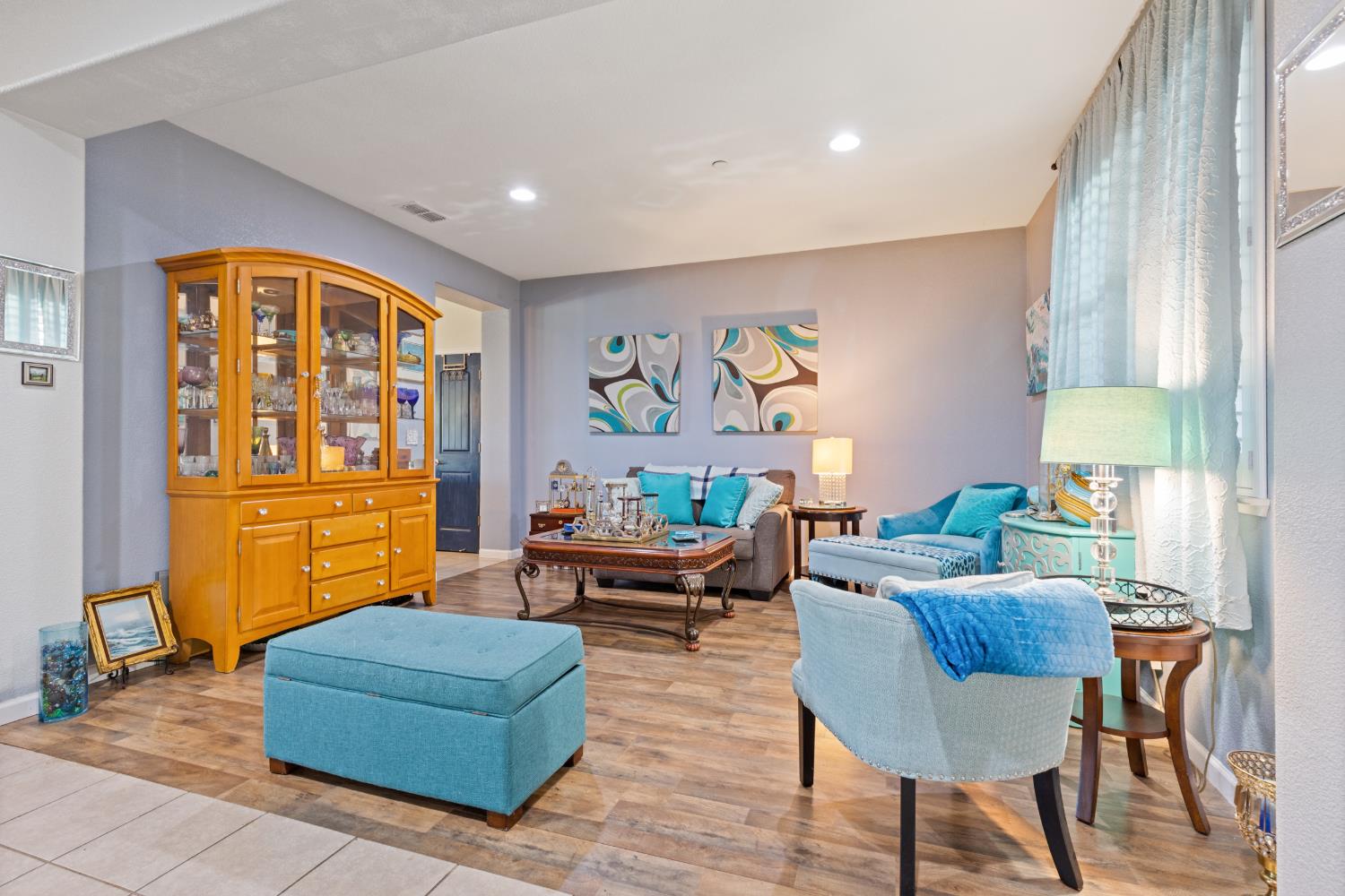 2011 Roy Ranch Way Plumas Lake, CA 95961 - Photo 6 of 49 a living room with furniture and a window
