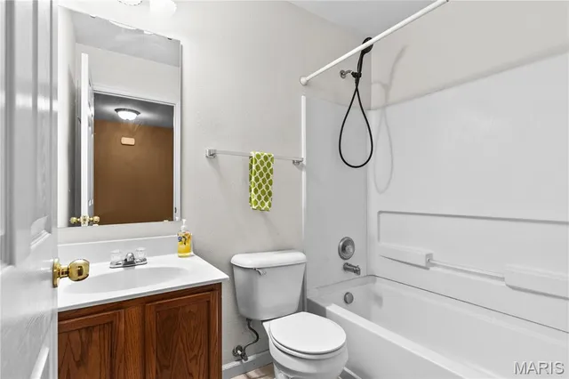 $222,000 | 6803 Scenic Byways Lane, Godfrey, IL 62035