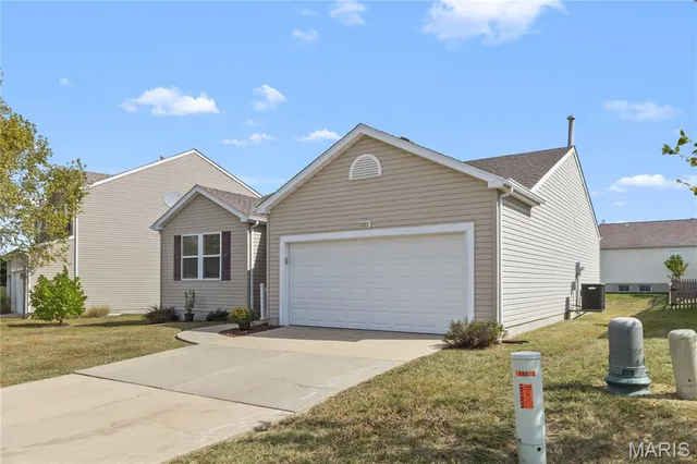 $222,000 | 6803 Scenic Byways Lane, Godfrey, IL 62035