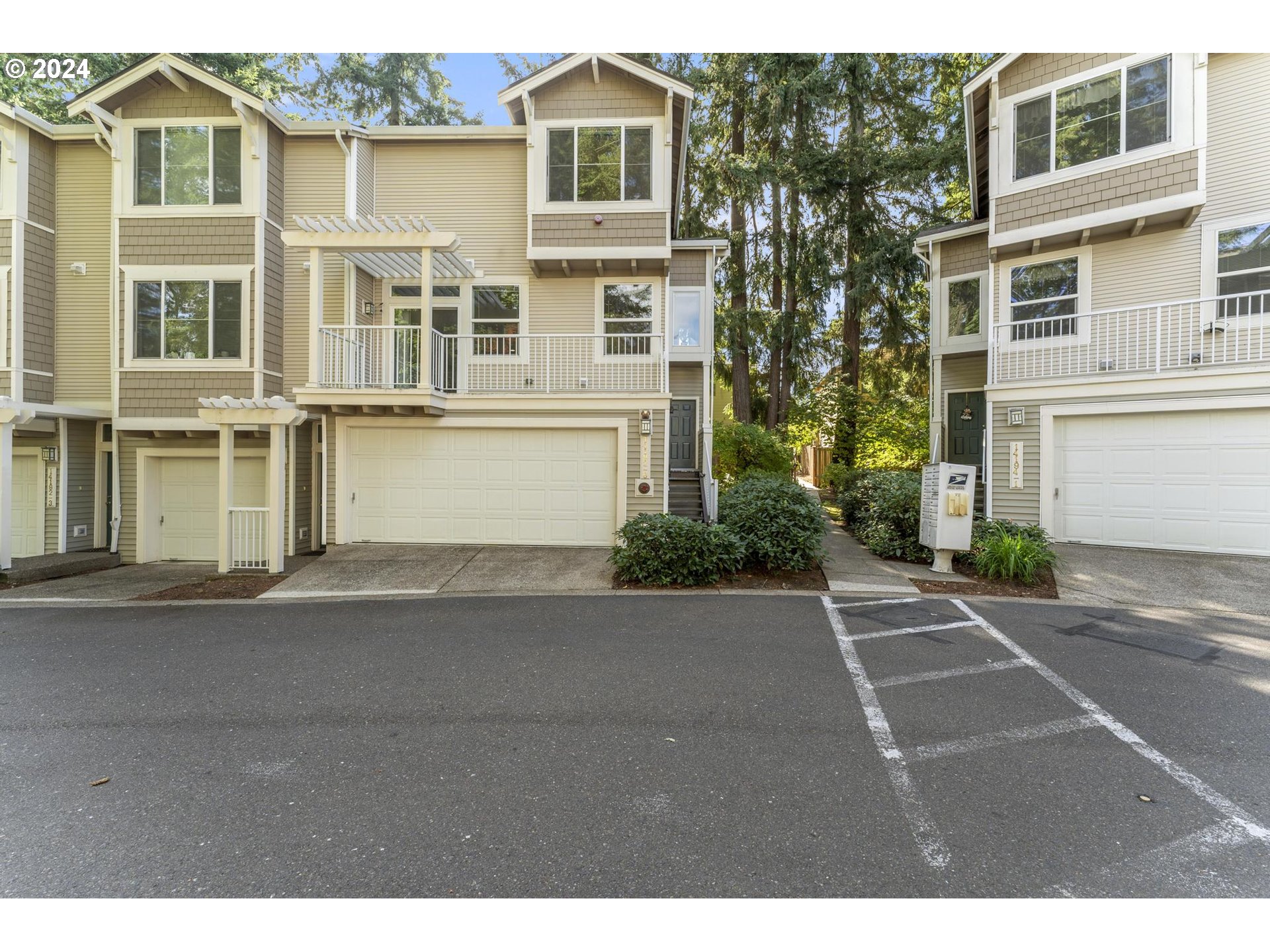 14192 Southwest Barrows Road, Unit 5 Tigard, OR 97223 - Photo 1 of 31 Gallery Image 1