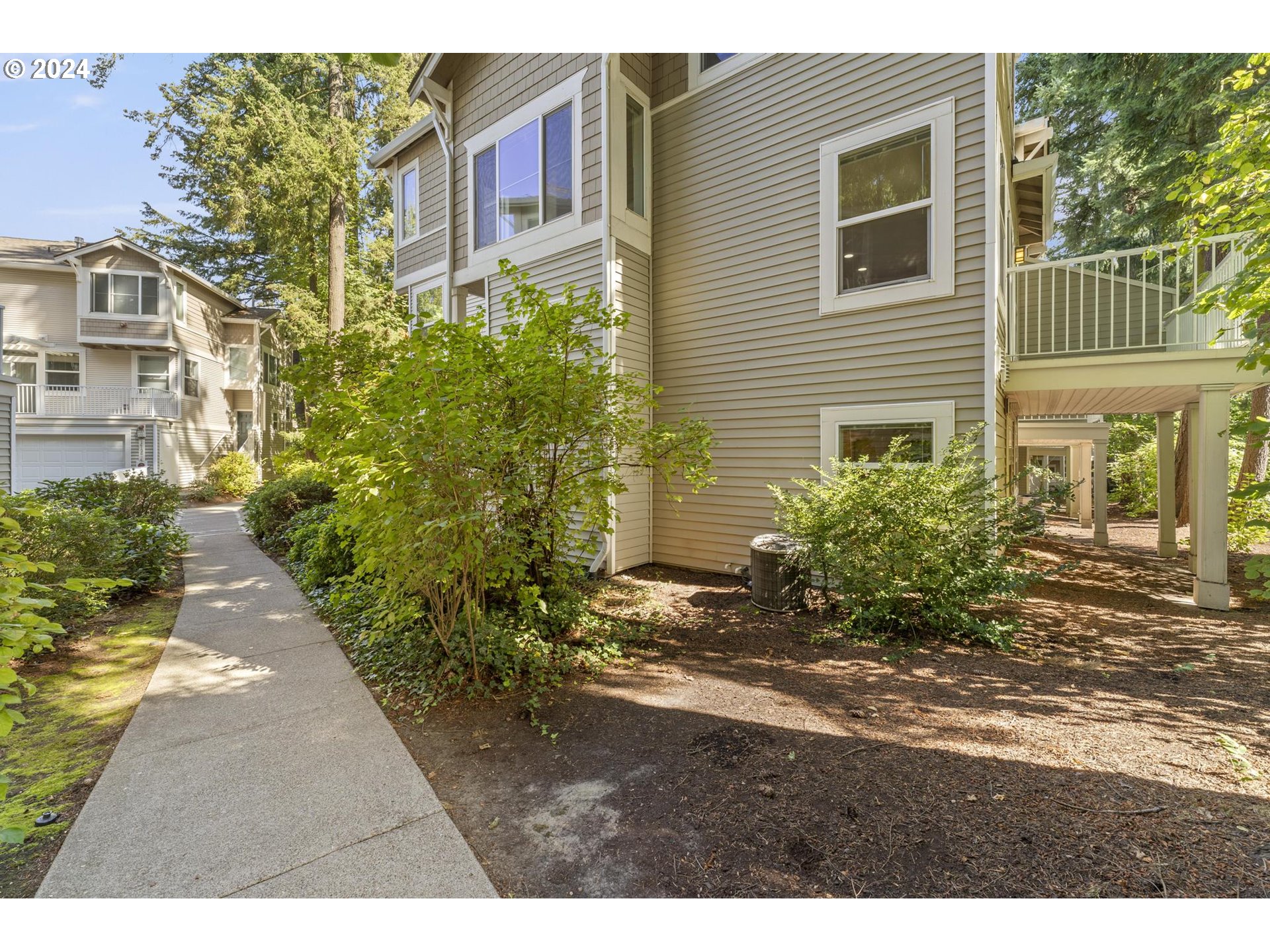 14192 Southwest Barrows Road, Unit 5 Tigard, OR 97223 - Photo 31 of 31 Gallery Image 31