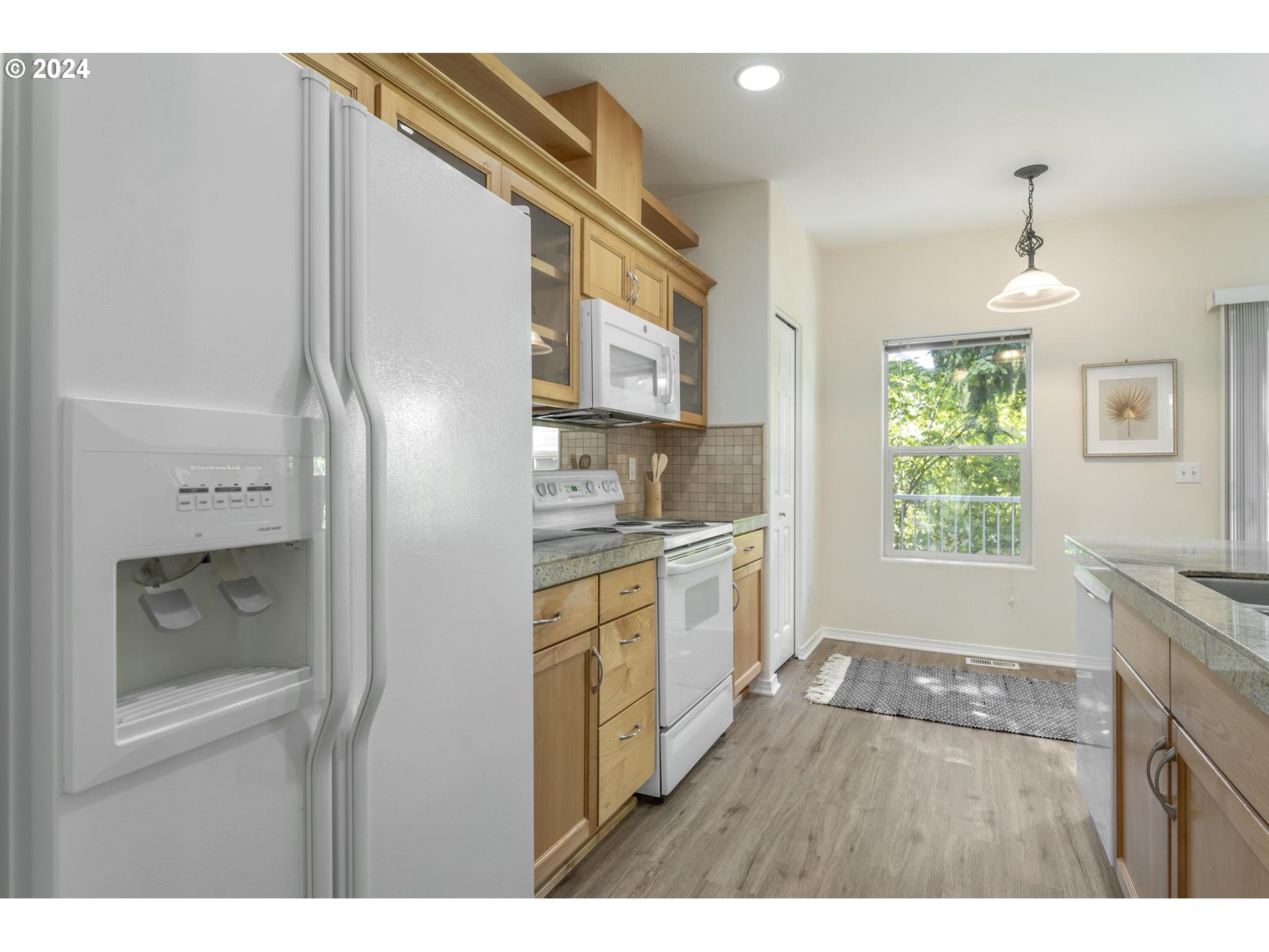 14192 Southwest Barrows Road, Unit 5 Tigard, OR 97223 - Photo 9 of 31 Gallery Image 9