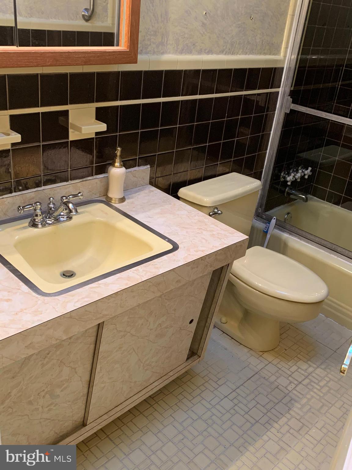 8654 Rugby Street Philadelphia, PA 19150 - Photo 26 of 38 Gallery Image 26