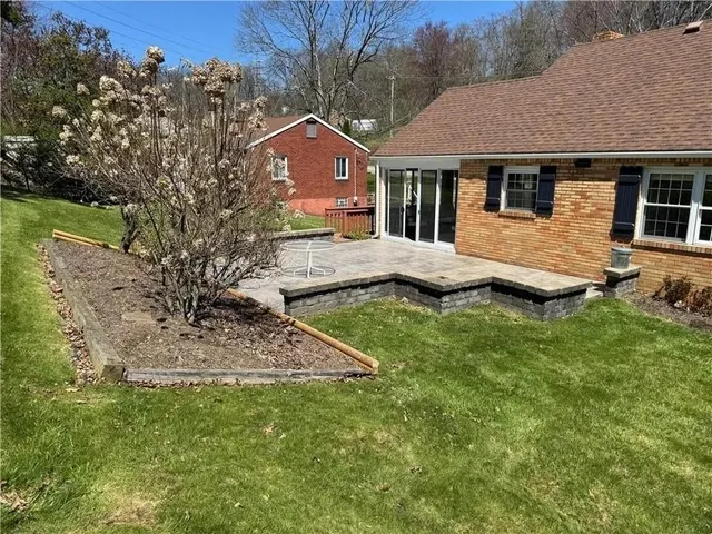 $2,999 | 2251 Montgomery Road, Sewickley, PA 15143