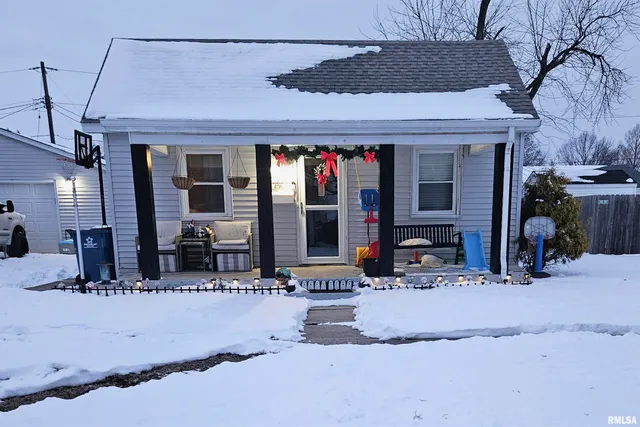 $124,900 | 607 East Mulberry Street, Chatham, IL 62629