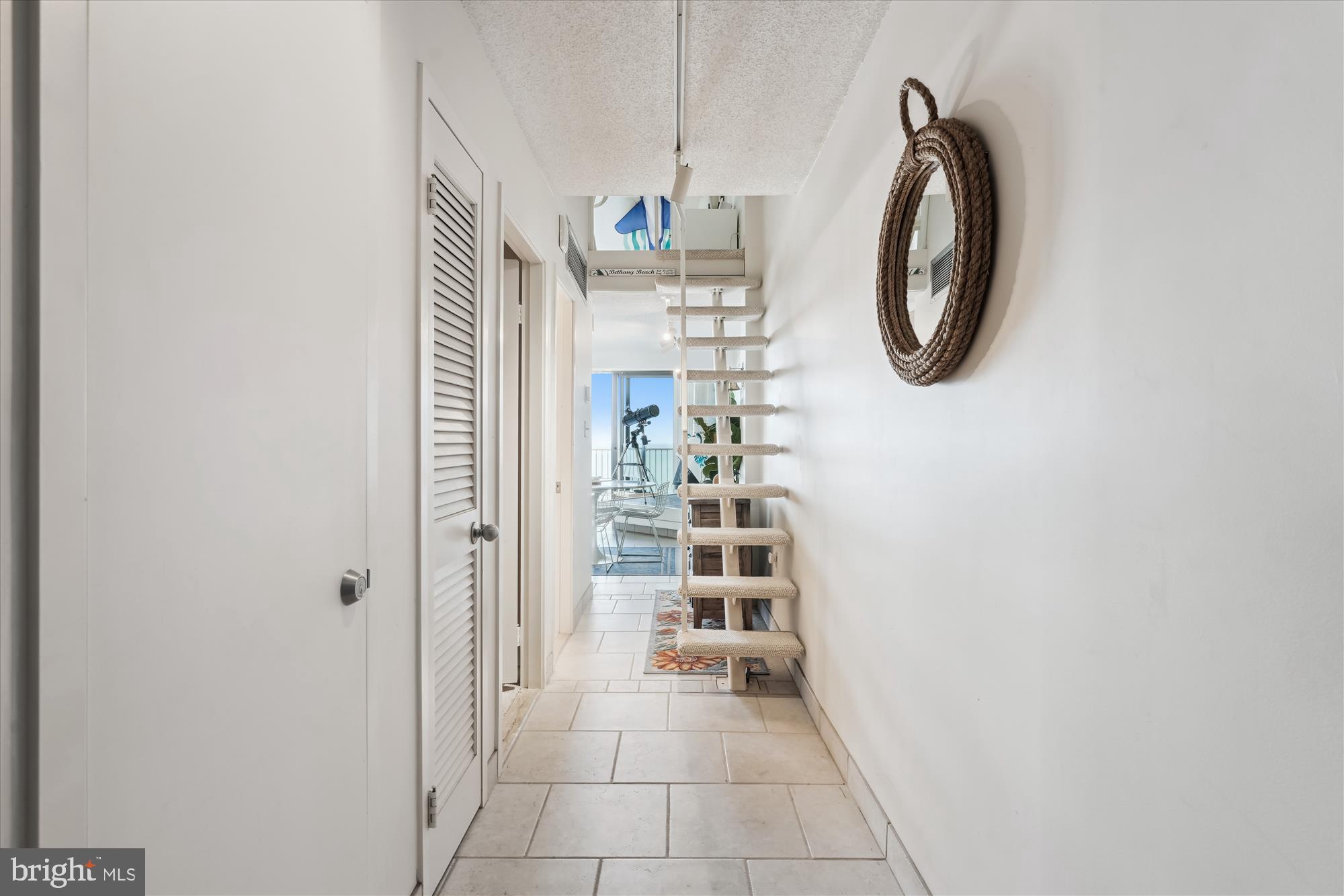 902 Dover House Road, Unit 902S Bethany Beach, DE 19930 - Photo 16 of 58 Foyer