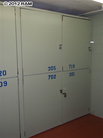 3959 Lower Honoapiilani Road, Unit 305 Lahaina, HI 96761 - Photo 16 of 16 a view of door