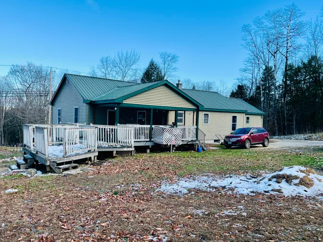 $275,000 | 516 Greenwood Road, Norway, ME 04268