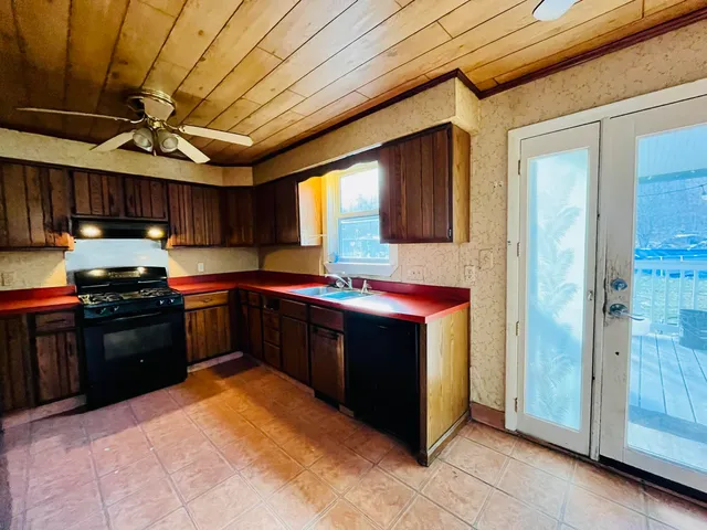 $275,000 | 516 Greenwood Road, Norway, ME 04268